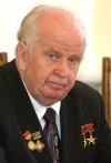 24 мая 2017 г. — 90 гадоў з дня нараджэння Уладзiмiра Лявонцьевiча Бядулi (1927), гаспадарчага і дзяржаўнага дзеяча Беларусі,  двойчы Героя Сацыялістычнай Працы (1971, 1987), Заслужанага работніка культуры БССР